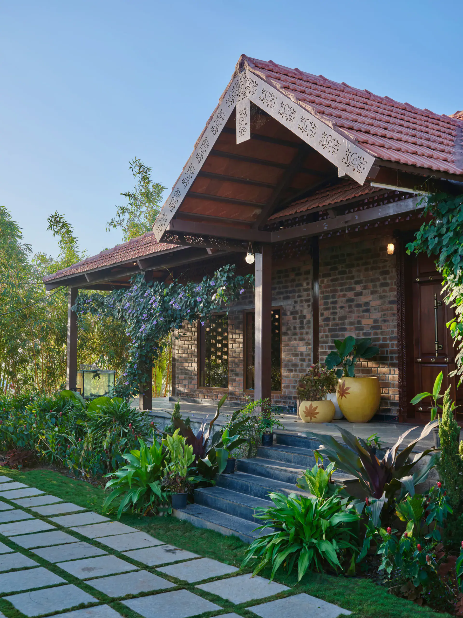 Large gathering-friendly spaces at CoQuitos
